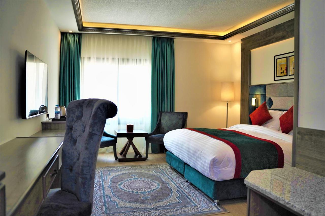 Petra Canyon Hotel วาดี มูซา ภายนอก รูปภาพ
