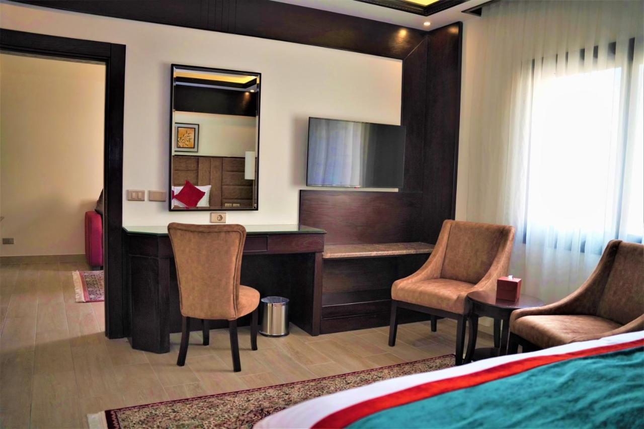 Petra Canyon Hotel วาดี มูซา ภายนอก รูปภาพ