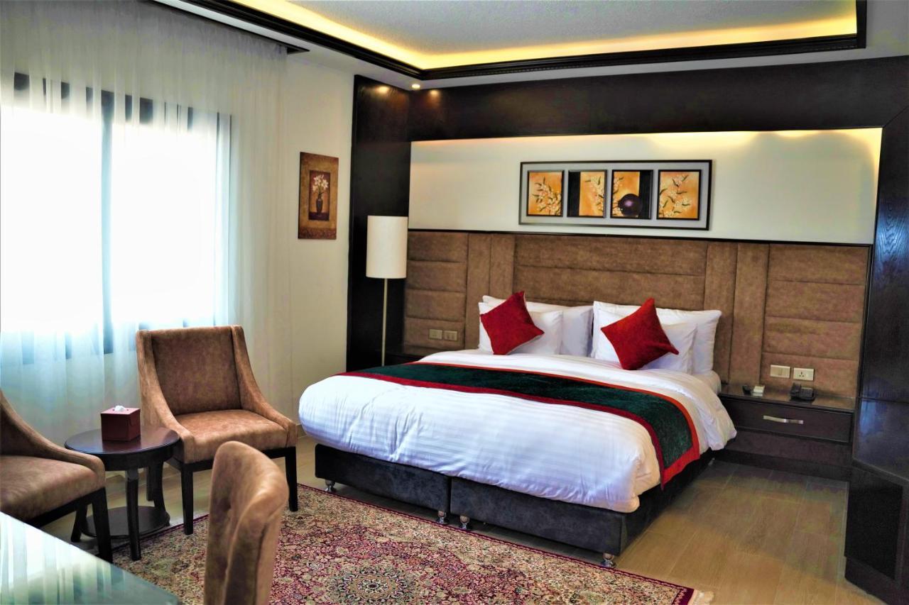 Petra Canyon Hotel วาดี มูซา ภายนอก รูปภาพ